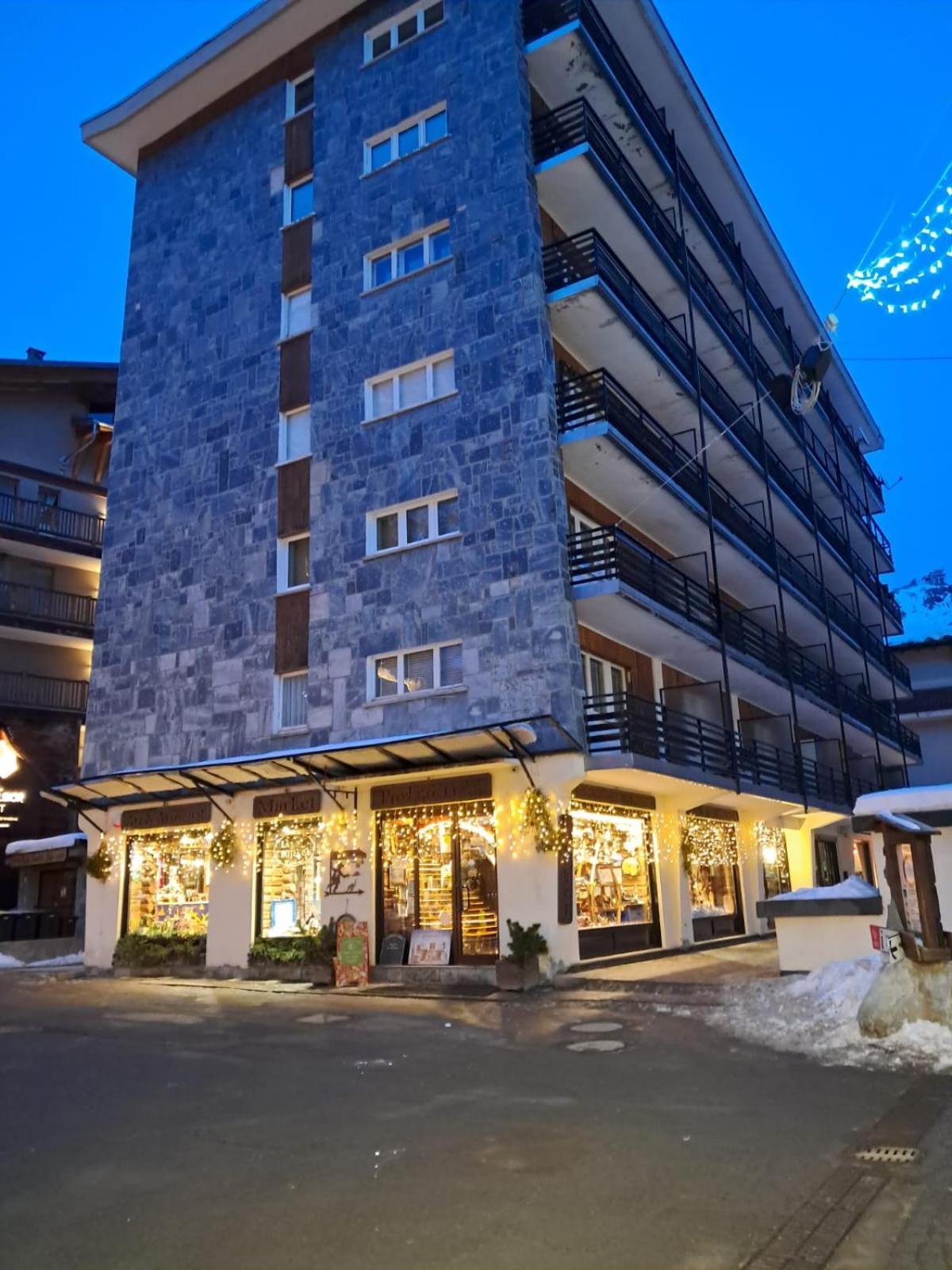 Appartamento Rinnovato Centralissimo A Cervinia Breuil-Cervinia Buitenkant foto